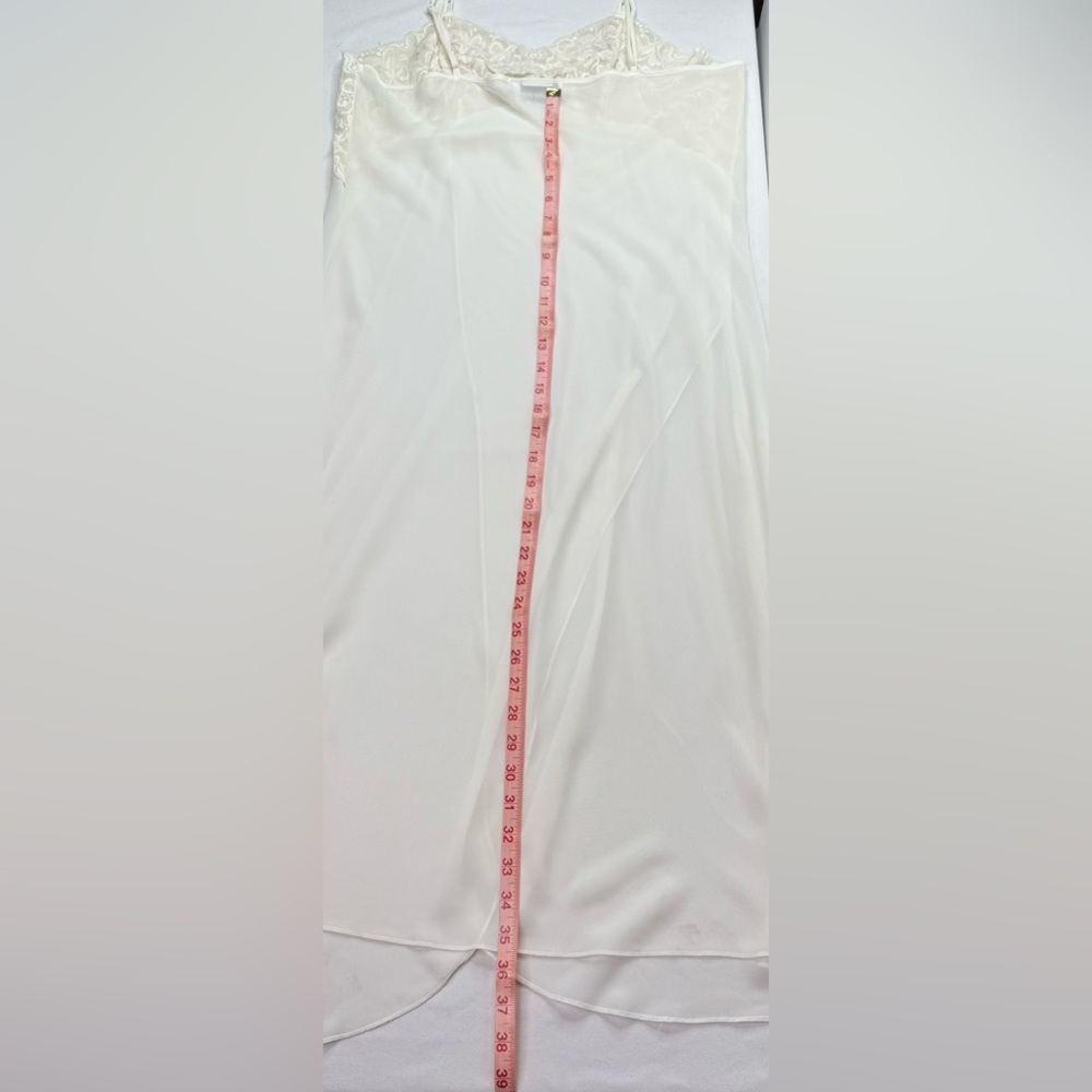 Alexandra Nicole Elegant White Sheer Nightgown Lace Pearl Detailing Size Large - Picture 9 of 10